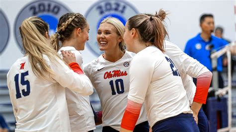 Ole Miss Volleyball Battles Back To Top Missouri In Five Sets The