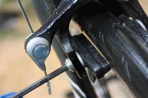 Learn How To Easily Replace Your Road Bike S Rim Brake Pads In Steps