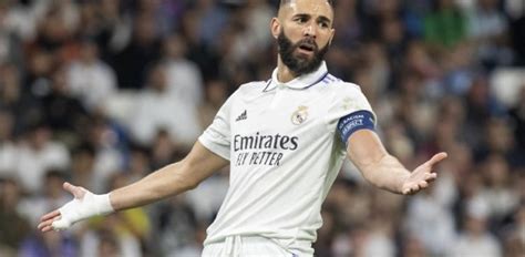 Attaqu Benzema Sort Du Silence