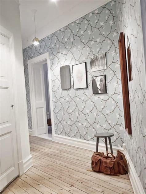 26 Hallway Wallpaper Decorating Ideas