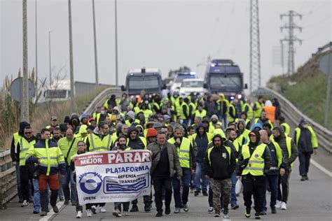 Huelga De Transportistas Primer Acuerdo Entre El Gobierno Y Patronal