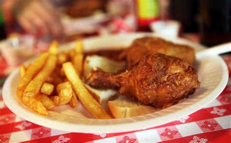 Gus’s World Famous Hot And Spicy Fried Chicken Memphis Tn Thrillist