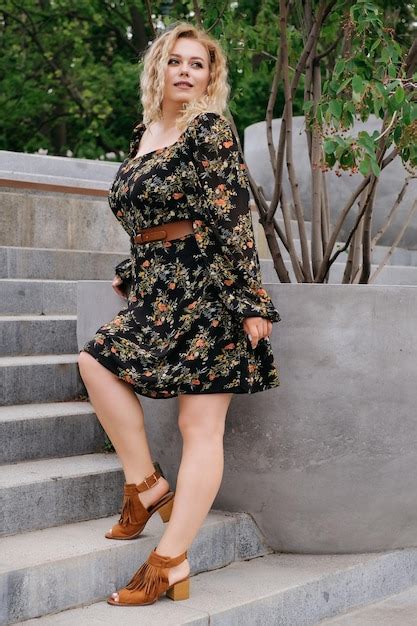 Premium Photo Model Plus Saih Blonde In Trendy Retro Dress Curly Blonde In Park City Walk