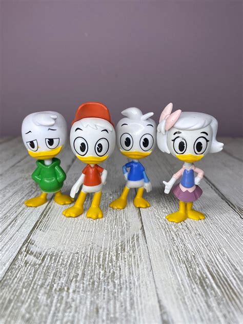 Disney Ducktales Huey Dewey Louie And Webby 2 Mini Figures Cake