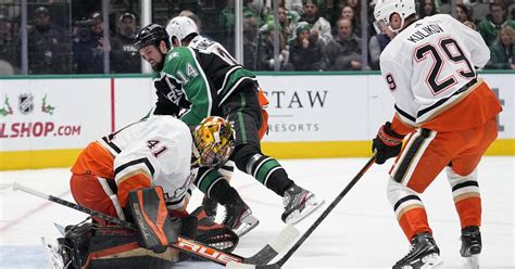 Ducks' skid grows to four with loss to Stars - Los Angeles Times