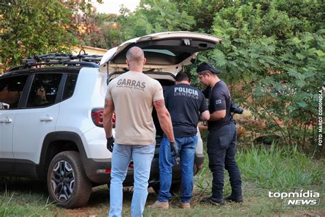 Dois S O Detidos Sob Suspeita De Manter Carro De Corretora No