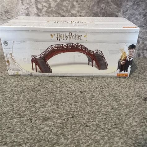 HORNBY HARRY POTTER Hogsmeade Station Footbridge R7235 New Fast