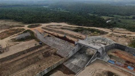 Bendungan Semantok Terpanjang Se Asia Tenggara Bakal Rampung