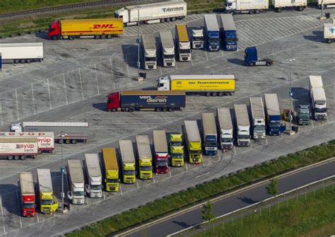 Dortmund Ot Ellinghausen Aus Der Vogelperspektive Lkw Lastkraftwagen