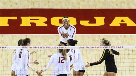 Highlights Usc Women S Volleyball Defeats Ucla In Five Sets Youtube