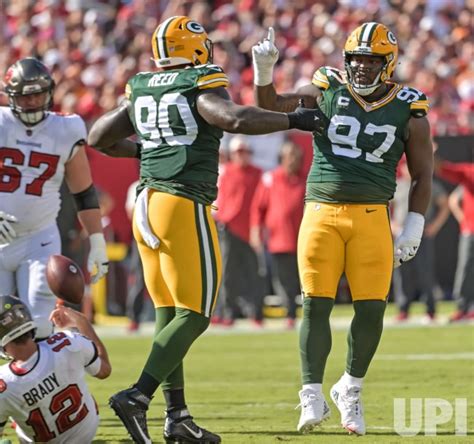 Photo Green Bay Packers V Tampa Bay Buccaneers In Tampa