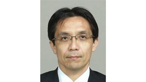 車で男性はねた県警本部長、深く頭下げ「被害者に誠意をもって対応する」 読売新聞