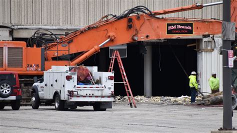 See Photos Demolition At Northridge Mall Begins