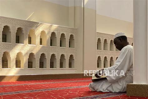 Jadwal Sholat Hari Ini Untuk Wilayah Jakarta 25 April 2025 Perhatikan