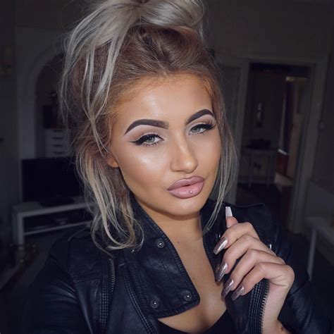 Jamie Genevieve On Instagram “ Burnthehairbrush” Brown Hair With Highlights And Lowlights