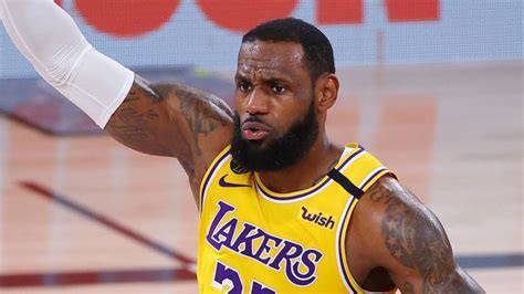 El récord que alcanzó LeBron James en el pase de los Lakers a las