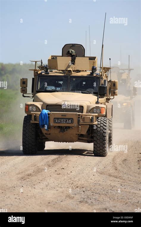 Husky Protected Support Vehicle Hi Res Stock Photography And Images Alamy