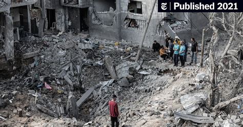 As Israel Hamas Cease Fire Holds Gazans Survey Wreckage The New York