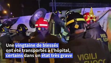 Accident de bus à Venise au moins 21 morts parmi des touristes