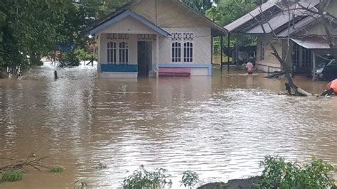 Diguyur Hujan Deras Belasan Desa Di Simeulue Tergenang Banjir