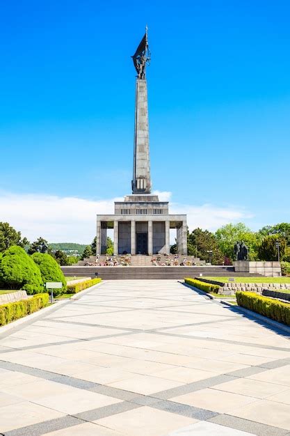 Bratislava Eslovaquia De Mayo De Slavin War Memorial Es Un