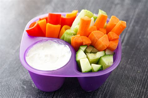 Easy Veggie Dip with Cottage Cheese - low carb, high protein snack