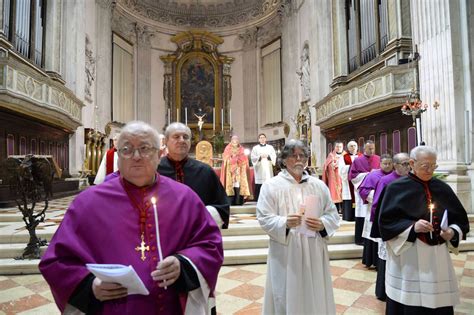 Quaresimali Con Fratel Manicardi La Voce Del Popolo