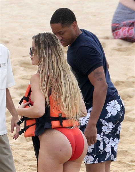 Khloé Kardashian Ass 20 Photos TheFappening