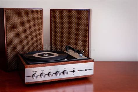 Vintage Turntable with Speakers Stock Photo - Image of headphones, sound: 173114640