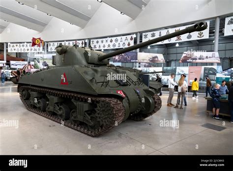 M4a1 Sherman Tank Fotos Und Bildmaterial In Hoher Auflösung Alamy