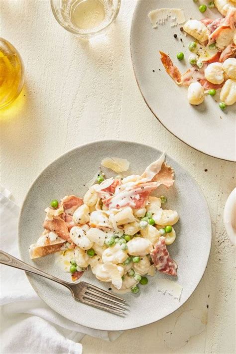 Creamy Pasta With Pancetta And Peas DeLallo