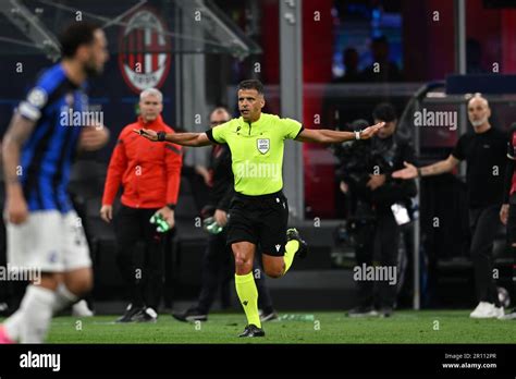 Jesús gil manzano referee hi res stock photography and images Alamy