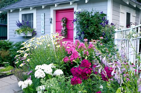 24 Perennial Planting Combinations That Look Stunning Together