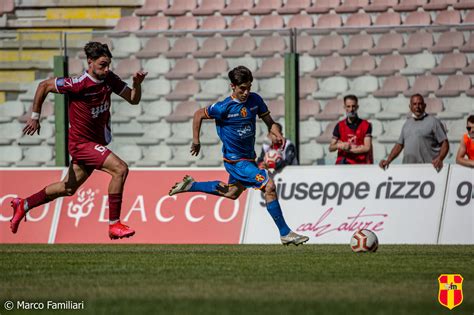 Fc Messina Vs Acireale Calcio Wesport