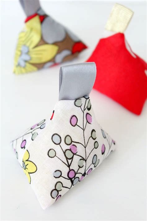 Easy Fabric Weights to Sew in 10 Minutes - Easy Peasy Creative Ideas