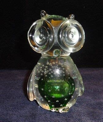 Hand Blown Murano Green Clear Glass Owl Paperweight Controlled Bubbles