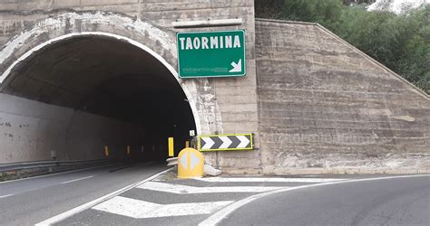 Incidente Mortale Sull A18 Taormina Catania