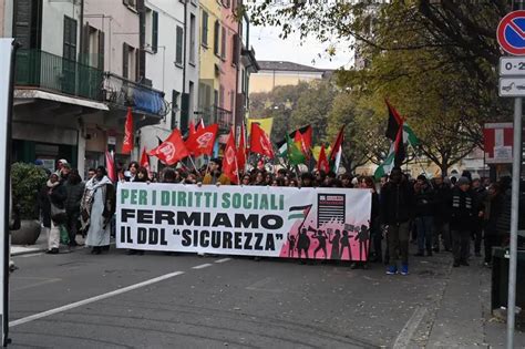 Un Migliaio Di Persone A Brescia Per Il Corteo Contro Il Ddl Sicurezza