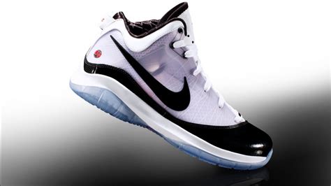 Black White Nike Shoe In Black White Background Hd Nike Wallpapers Hd