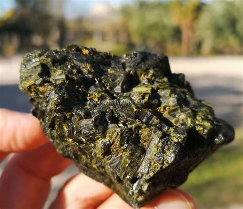 TURMALINA VERDE BRASIL MINERALITUM Exclusive Minerals Tienda