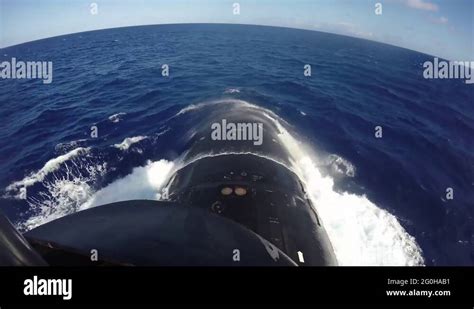 Virginia Class Submarine Uss Texas Sail In The Pacific Ocean 2017 Stock Video Footage Alamy