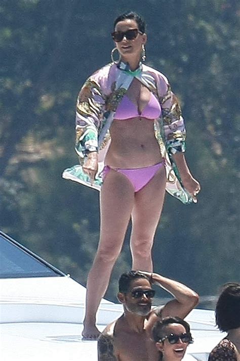 All The Katy Perry Bikini Photos You Ever Wanted Pics