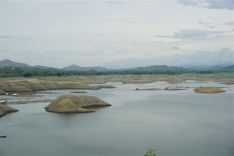 Visiting Isabela's Magat Dam | Farm Boy in the City