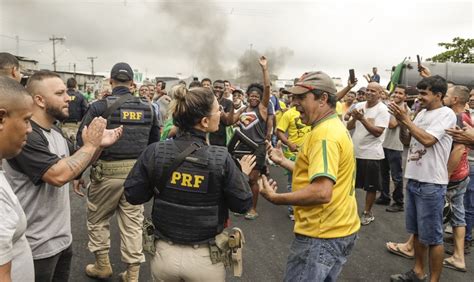 Entidades De Agentes Da Prf Criticam Bolsonaro Por Manter O Sil Ncio