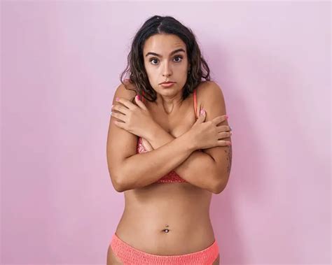 How Should A Bikini Top Fit Methisbikini
