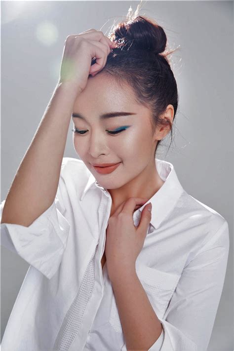 Asian Sirens · Gao Ye