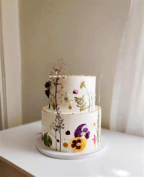 Pressed Flower Cake Rcakedecorating