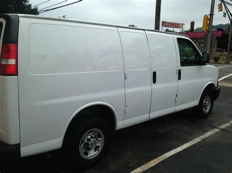 Find Used 2007 Chevrolet Express 2500 Base Standard Cargo Van 3 Door 4