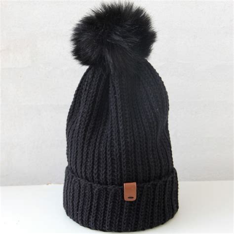 Rib Stitch Hat | Patterns | - Hobbii.co.uk