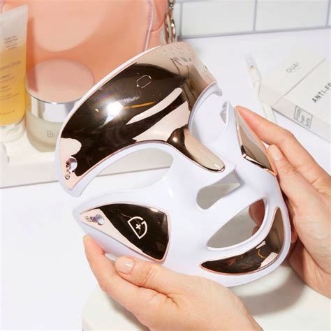 14 Best LED Face Masks To Buy Australia 2022 Light Therapy